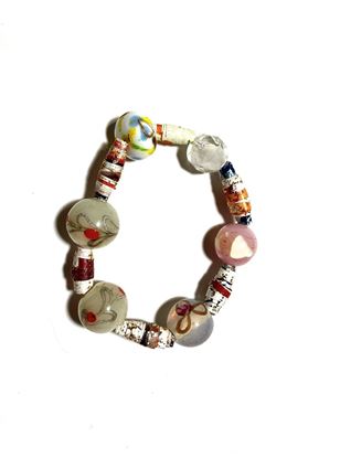 Picture of Bracelet with white bead